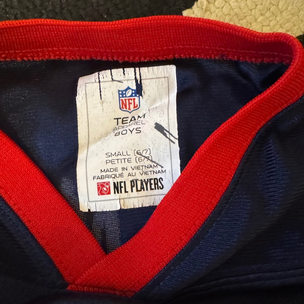 Boys NFL England Patriots Jersey #11 Julian Edelman Size S 6/7 - Picture 3 of 4